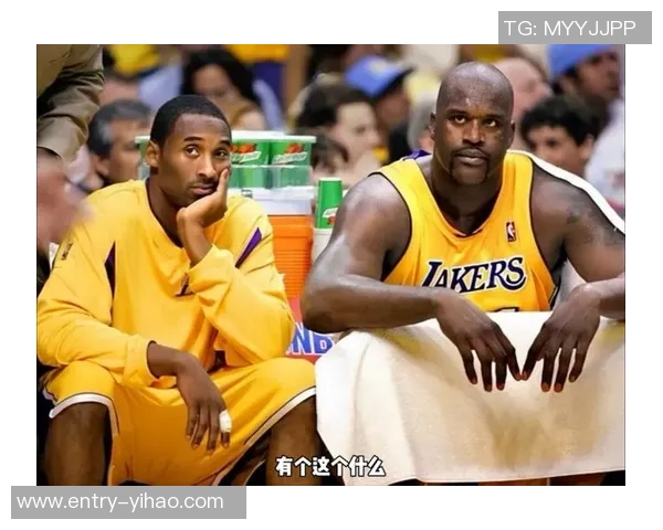 博班与奥尼尔的对决：巨人之战引发的篮球传奇与精彩瞬间